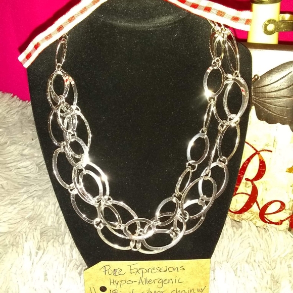 Jewelry - Picture 3 of 4